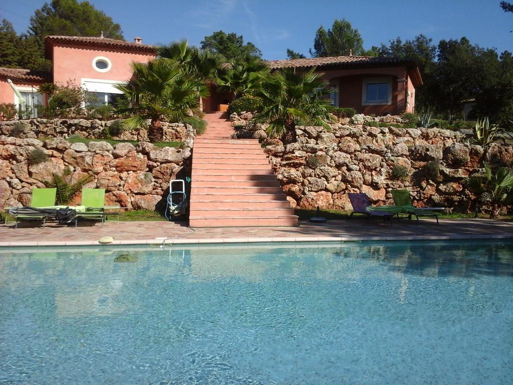 Hotel Mas Des Lys Roquebrune-sur Argens Esterno foto