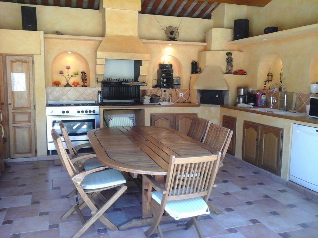 Hotel Mas Des Lys Roquebrune-sur Argens Esterno foto