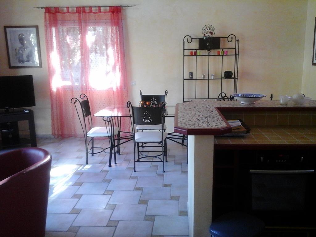 Hotel Mas Des Lys Roquebrune-sur Argens Esterno foto