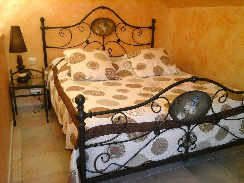 Hotel Mas Des Lys Roquebrune-sur Argens Camera foto