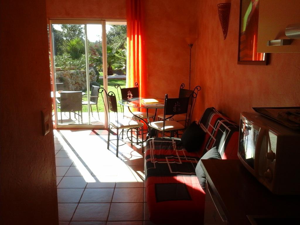 Hotel Mas Des Lys Roquebrune-sur Argens Camera foto