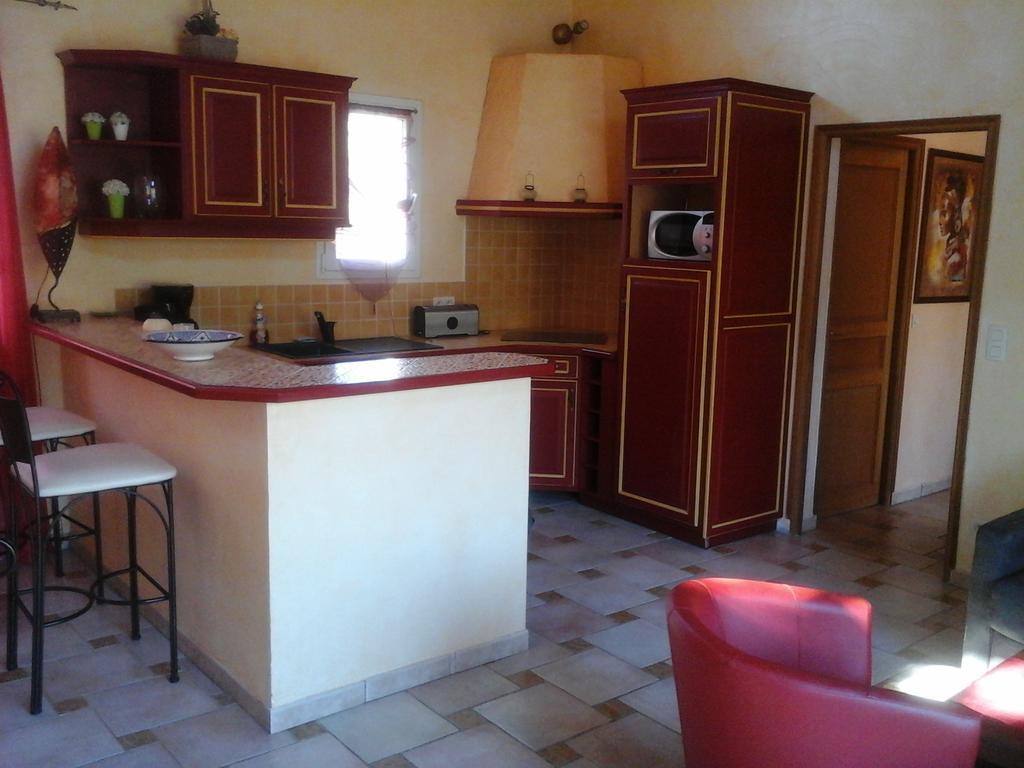 Hotel Mas Des Lys Roquebrune-sur Argens Esterno foto