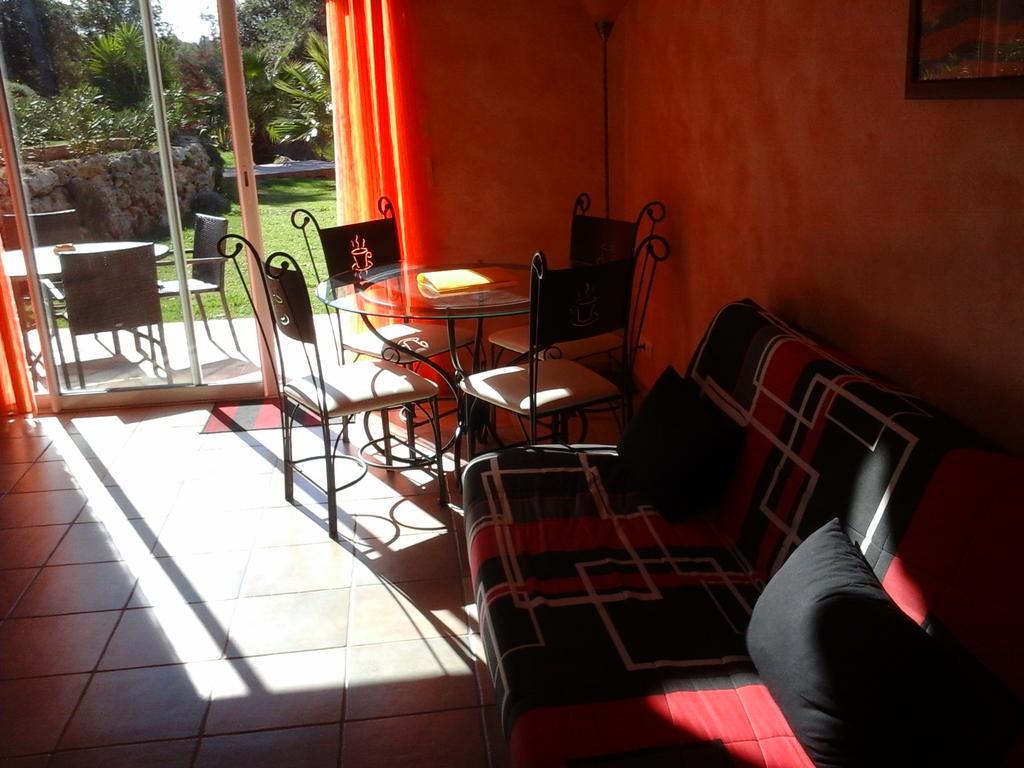 Hotel Mas Des Lys Roquebrune-sur Argens Esterno foto